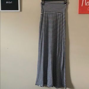 Stripped maxi skirt